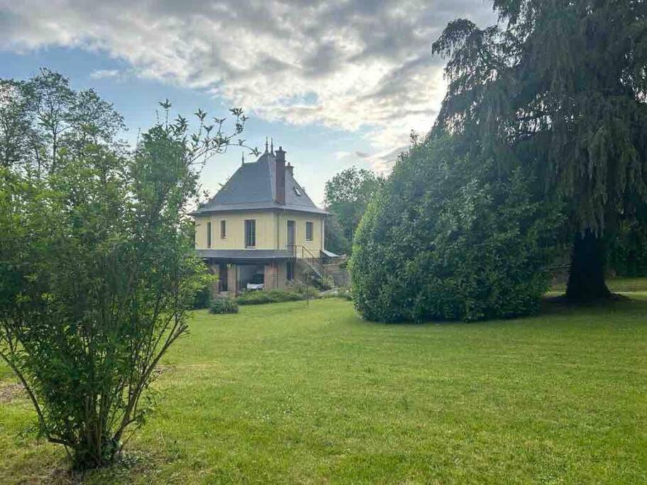 Maison Independante La Quietas Sur Les Hauteurs De Sedan Villa Exterior foto